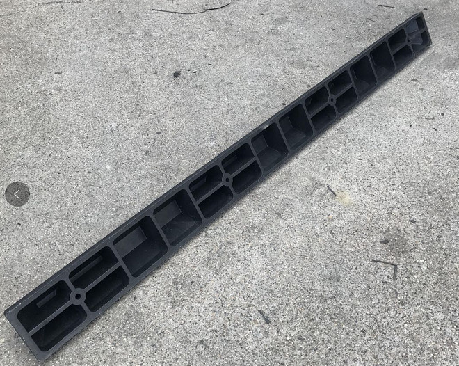 Flexible 2000mm Heavy Duty Parking Lot Rubber Wheel Stopper