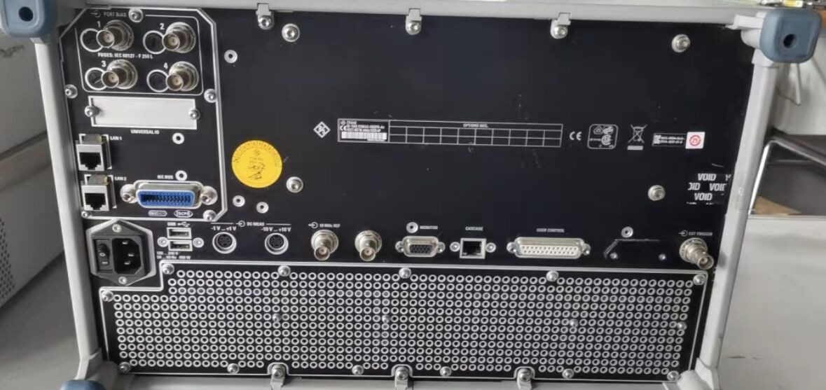 Rohde and Schwarz ZVA40 Network Analyzer Multipurpose Benchtop Used Test Equipment