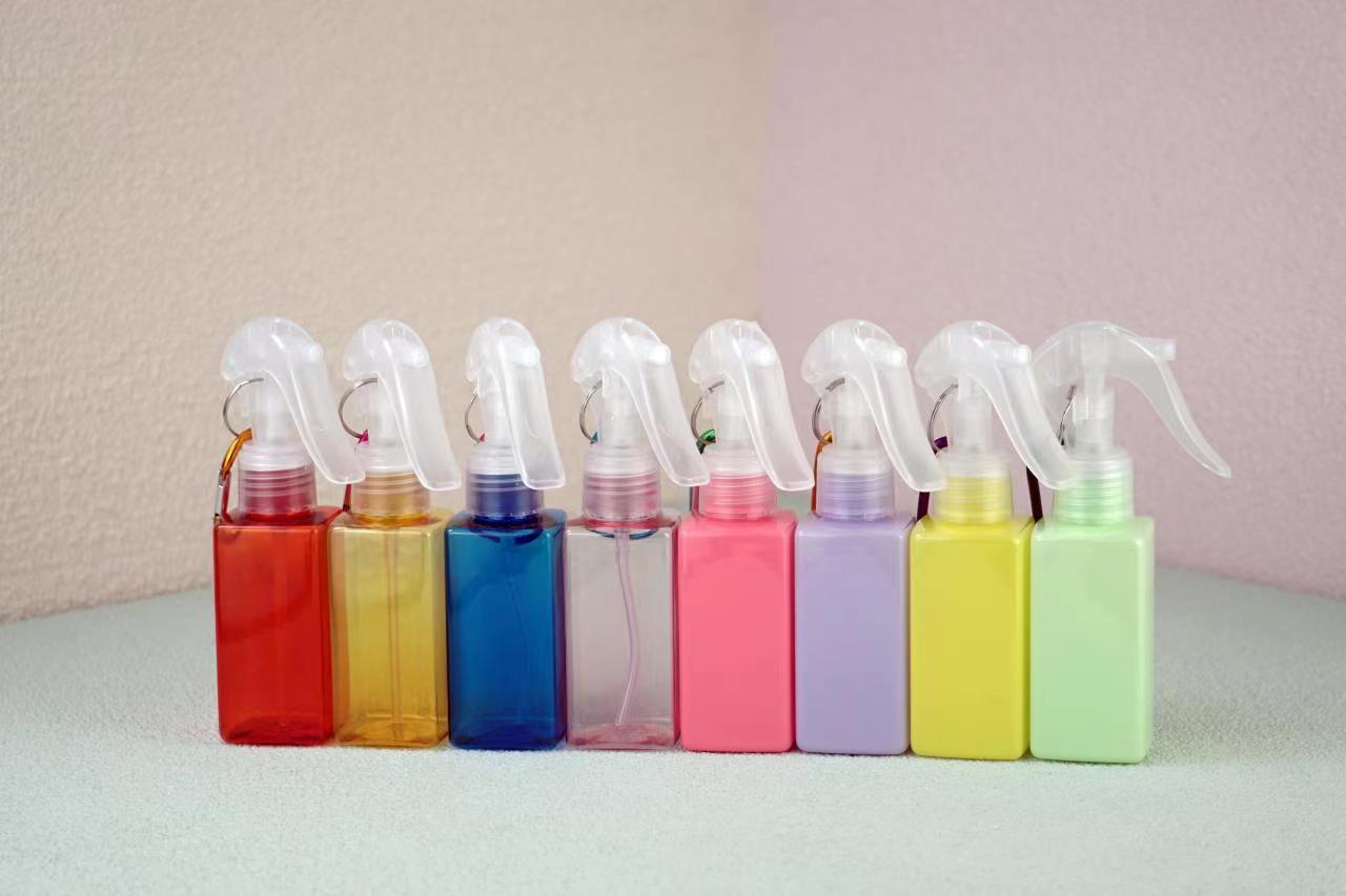Screen Printing 100ml PET Square Shape Trigger Sprayer Bottle with Portable Mental Hook