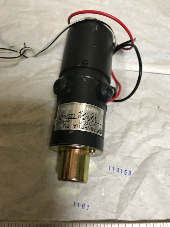 UGRMEM-02SNQ33 TG-7SVE | YASKAWA Servo Drive  Original New 1