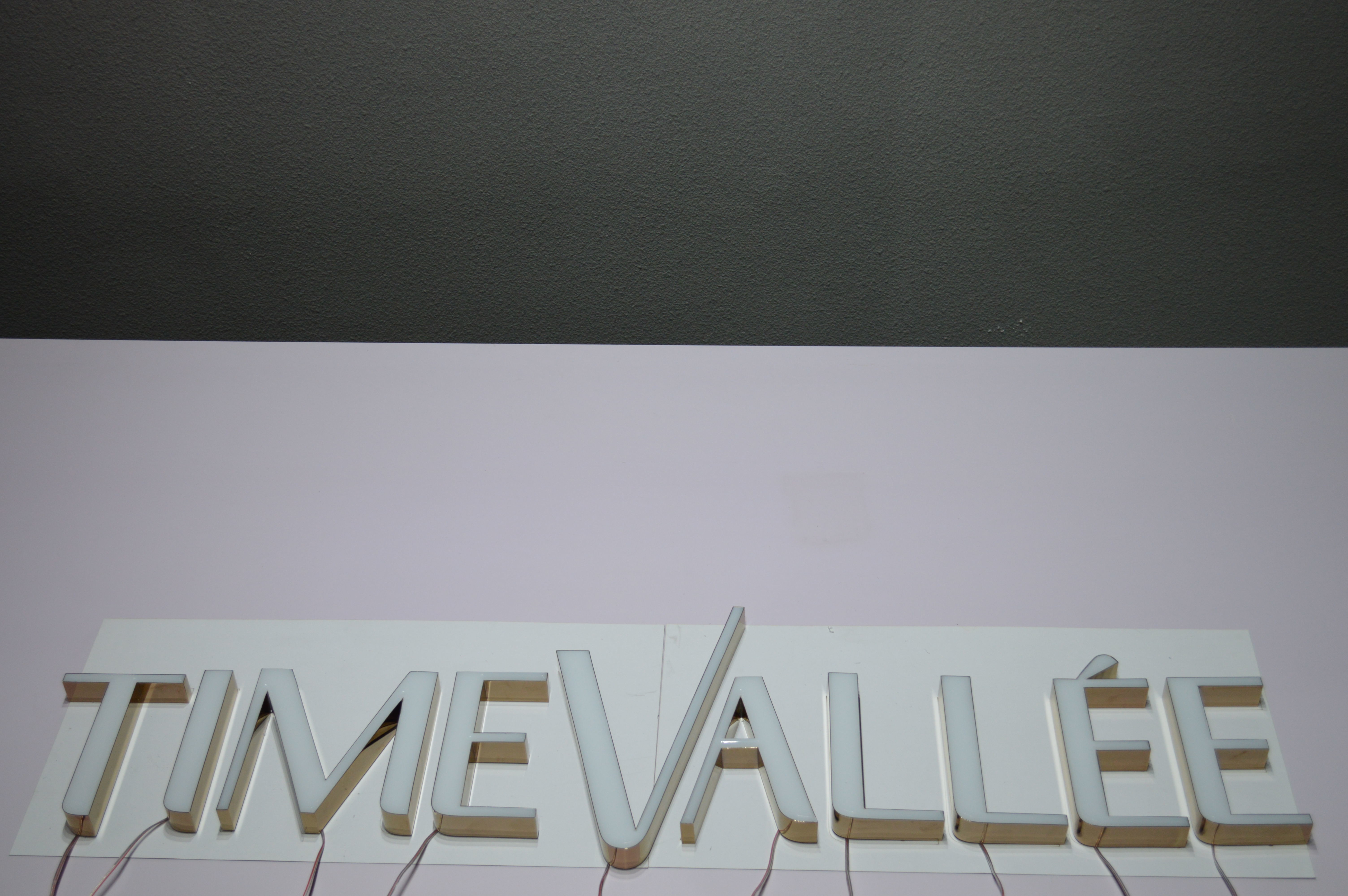 25mm Storefront Sign Letters , Wall Mounted 3D Shop Front Signs
