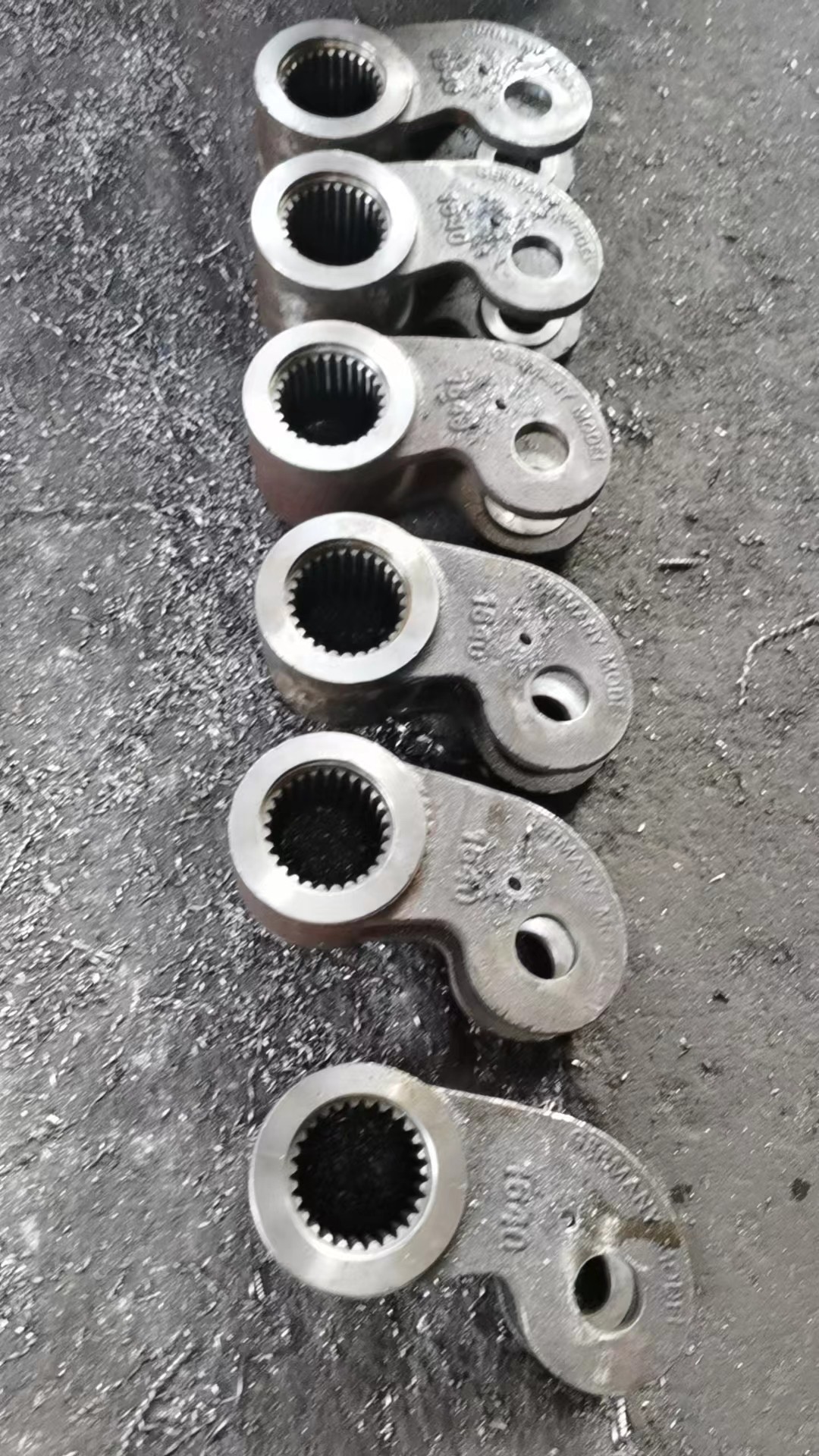 Rock Arms Schwing Concrete Pump Parts With Yellow White And Silver Color