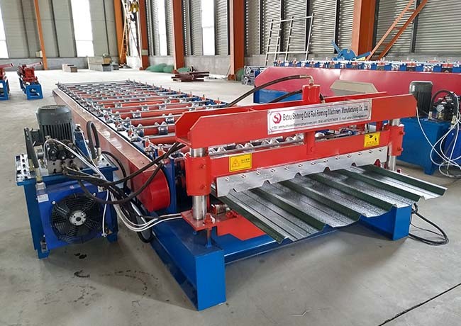 Cold Bending Sheet Metal Roll Forming Machines Shaft Diameter 70mm Voltage 380V 50HZ