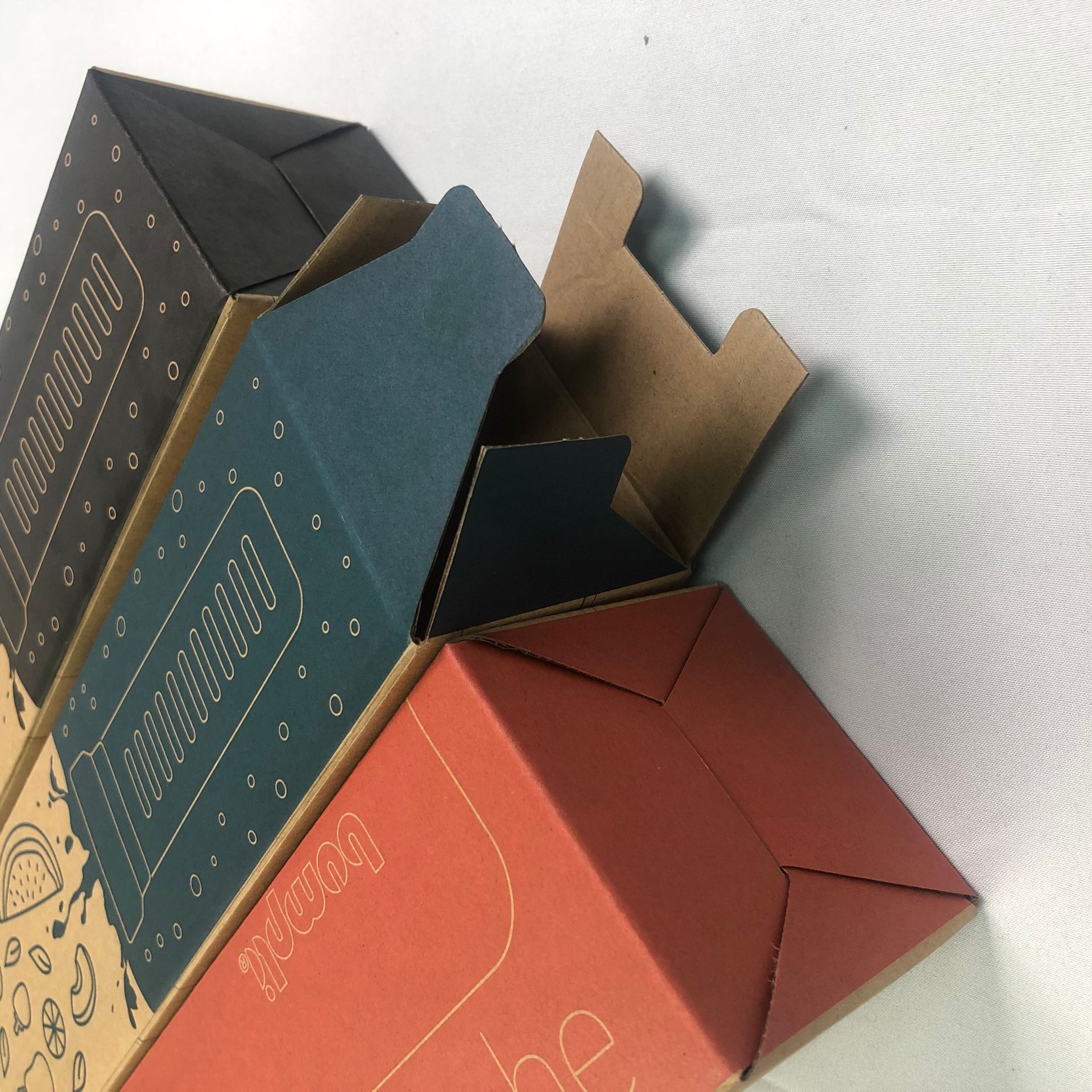 32oz 40oz 50oz Tumbler Packaging Boxes Custom Reverse Tuck End Boxes