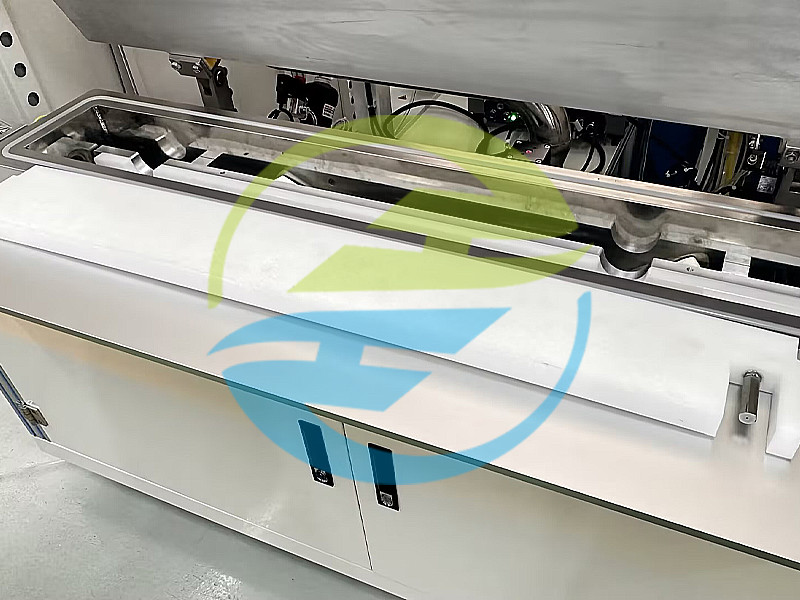 Automatic 15KW Helium Leak Testing Equipment For EV Power Battery Chamber Type
