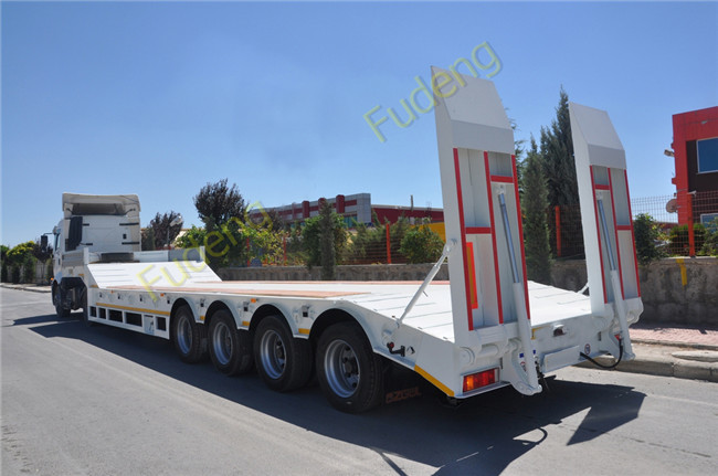 Heavy Duty Semi Lowboy Trailer , Multi Axles Low Loader Semi Trailer
