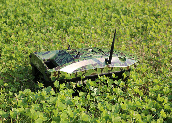 DEVC-118 autopilot bait boat style camouflage , Deliverance bait boat
