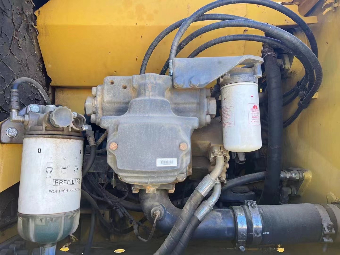 20 Ton Used Komatsu PC200-8 Excavator with Original Hydraulic Valve in Good Condition