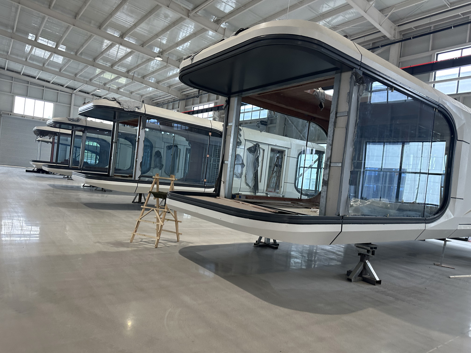 Luxury Mobile Hotel Home Stay Resort Building Prefab Vessel Capsule Cabin