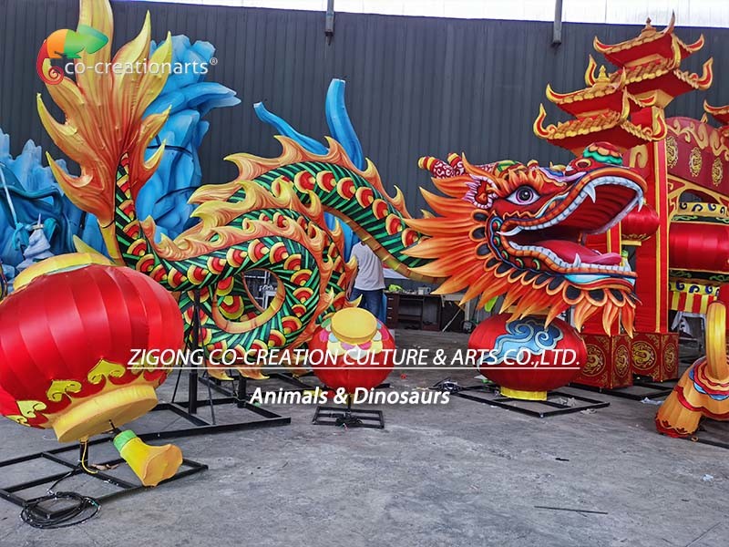 Traditional Festival Chinese New Year Lanterns 2 Meters Weather Proof