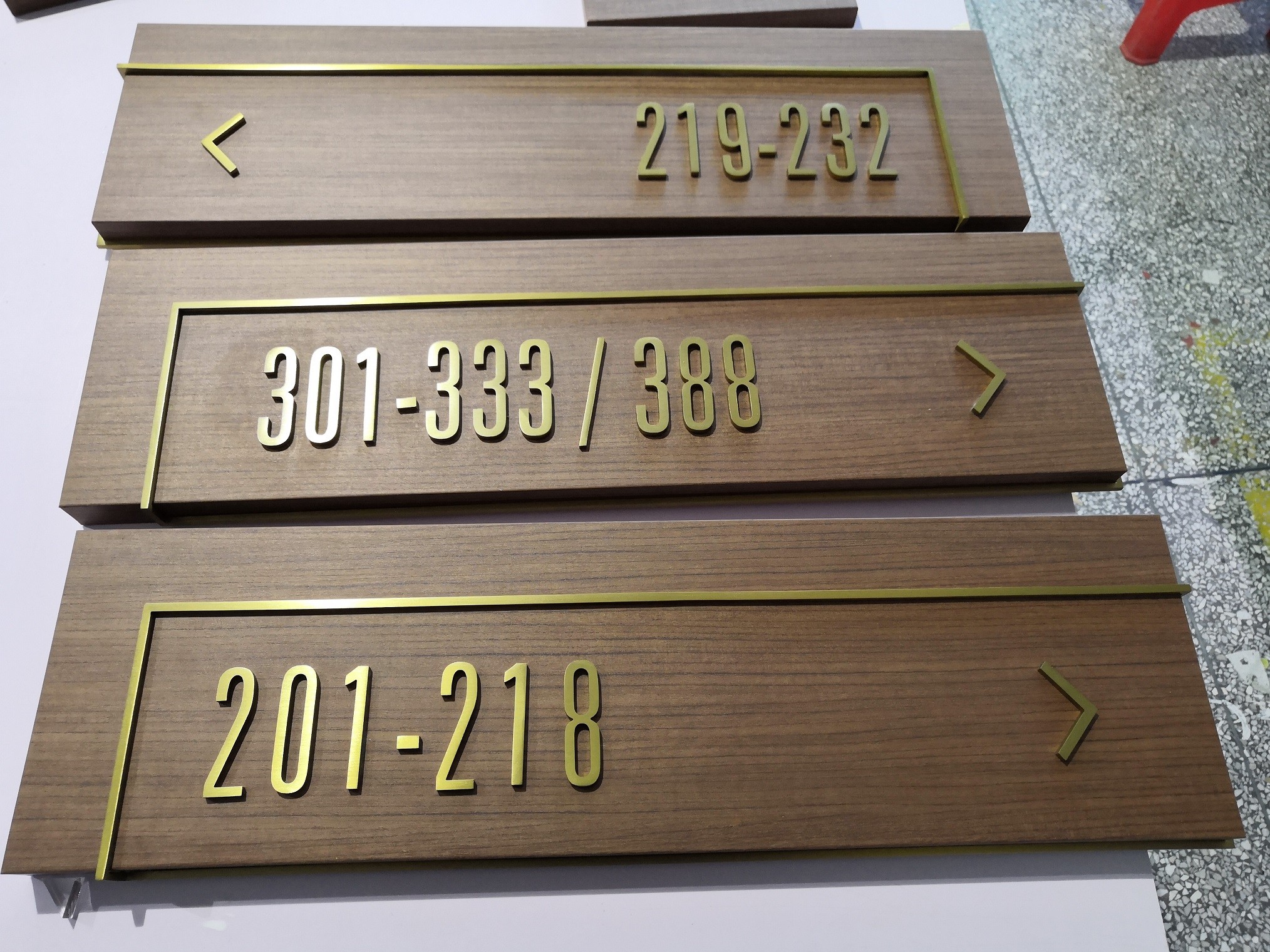 Aluminum Event Directional Signage Boards 254*150mm For Wayfinding