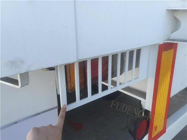 3 Axles Flatbed Container Trailer for Carry Container , Hoses , Cement Bags
