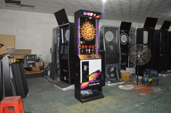 Club Dynasty War Games Electronic Dart Board Machine With Soft Tip Darts