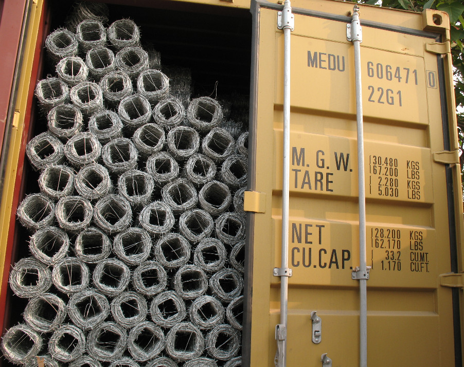 Impact Resistant PVC Coated Galvanized Barbed Wire Mesh Fencing With Custom Lengths