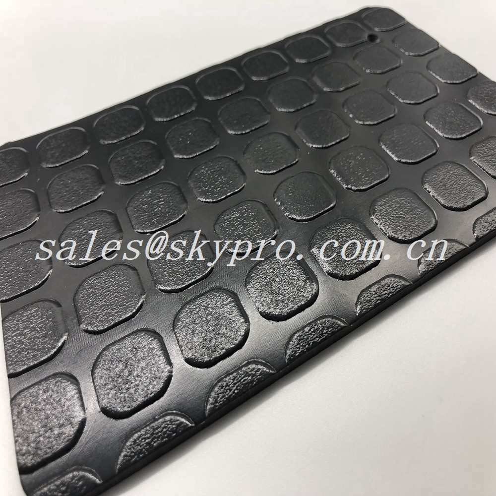 Waterproof PVC Anti - Skid Plastic Sheet , Bathroom Walkway Vinyl Floor Carpet