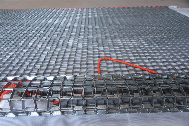 Metal Drag Mat Ensures Better Fields Condition For Competition