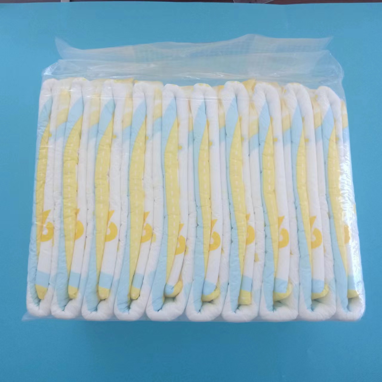 Abdllover Style Non Woven Fabric 6000ml Absorbency Adult Diaper for Personal Hygiene