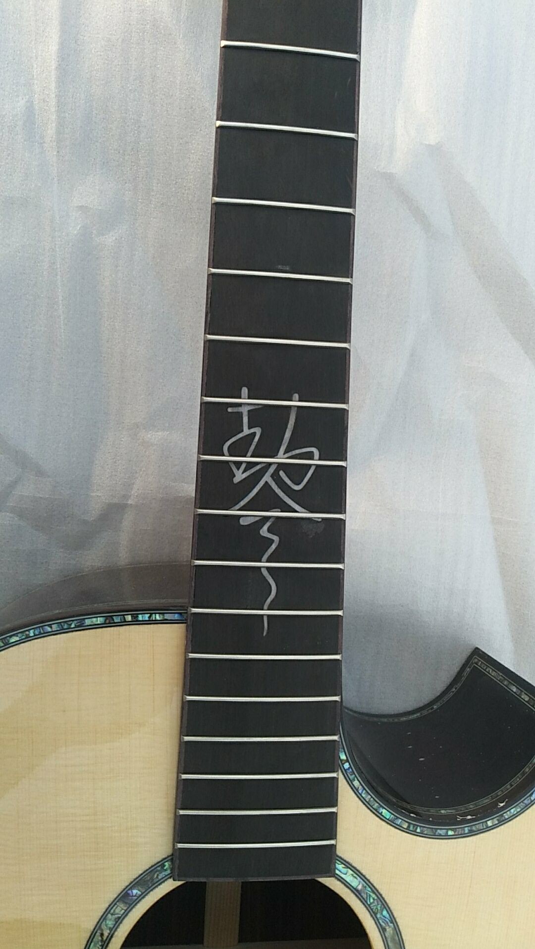Handmade all solid Auditorium folk Guitars Orchestra cut-away AAAA all solid single cut armrest acoustic electric