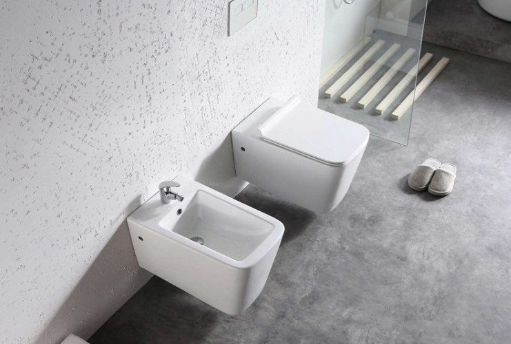Western style smart wall mounted WC intelligent toilet P-trap 180mm