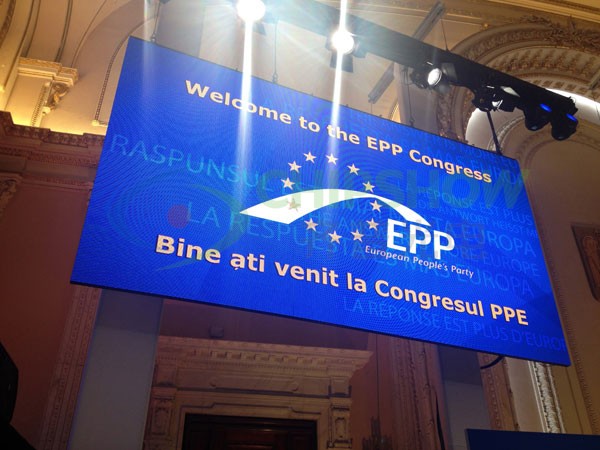 P2.5 LED Video Wall Flexible Screen For Advertising LED Display Indoor Full Color