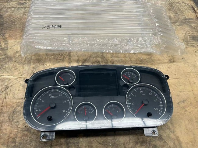Combination Instrument WG9918581129 HOWO Truck Parts HOWO T5G