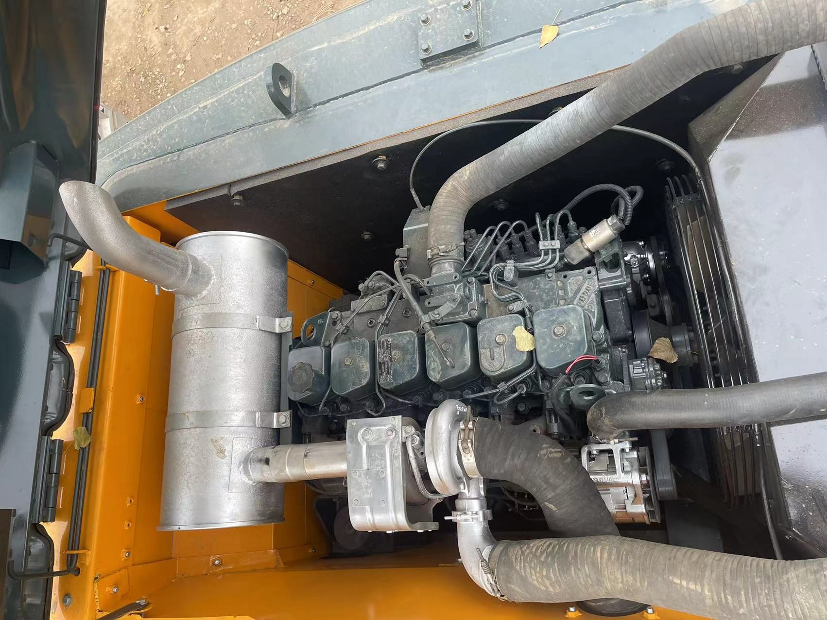 Hyundai Used 220-9s Crawler Excavator 1m3 Bucket Capacity excellent condition