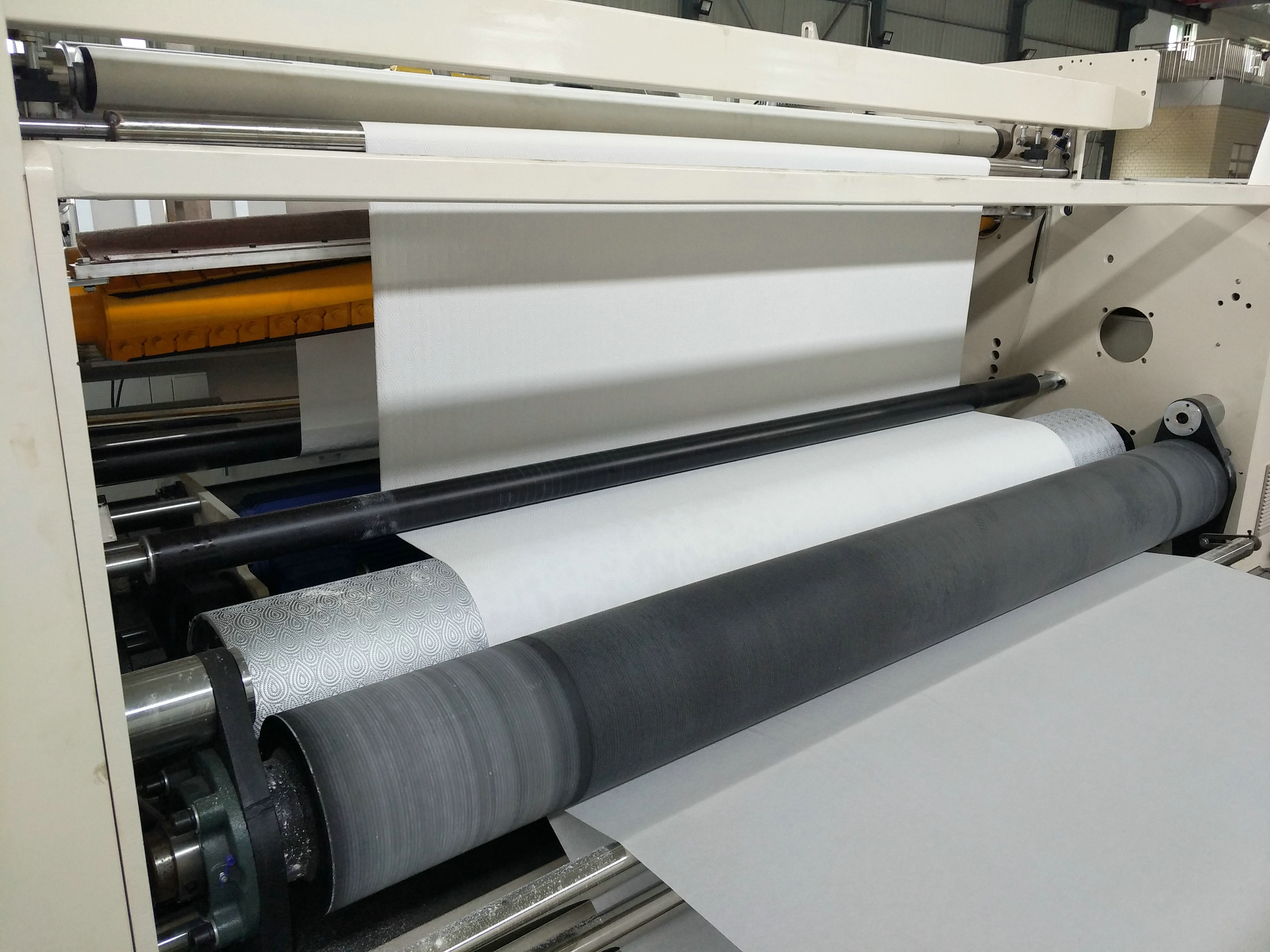 High Speed And High Quality Commercial Toilet Tissue Paper Rewinding Machine