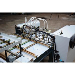Automatic Gluing Machine For Cover Paper Gluing