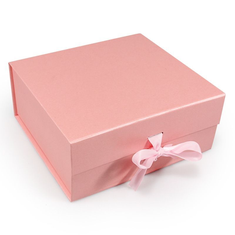 Elegant Packaging Boxes 100% Recycled Paper Ribbon Tie Magnetic Gift Boxes with Matte Finish for Promotions