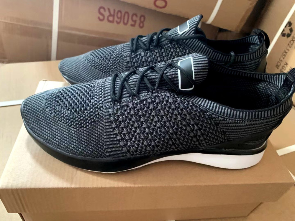 Ladies Flyknit Sport Shoes