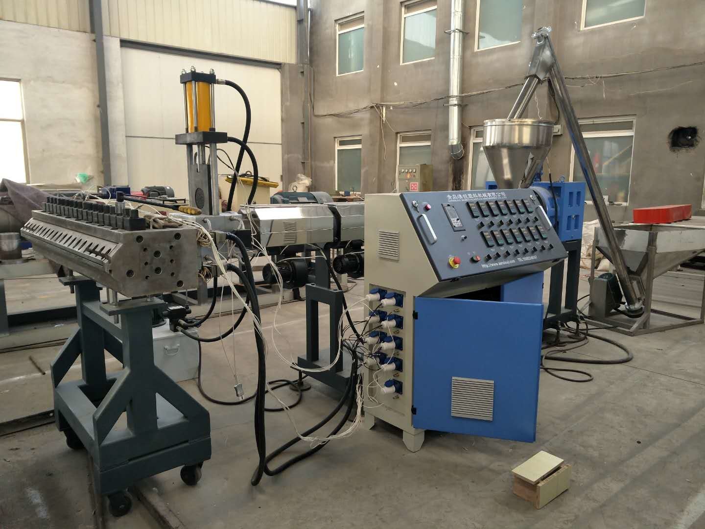 automatic WPC Door Board Extrusion Line With Double screw