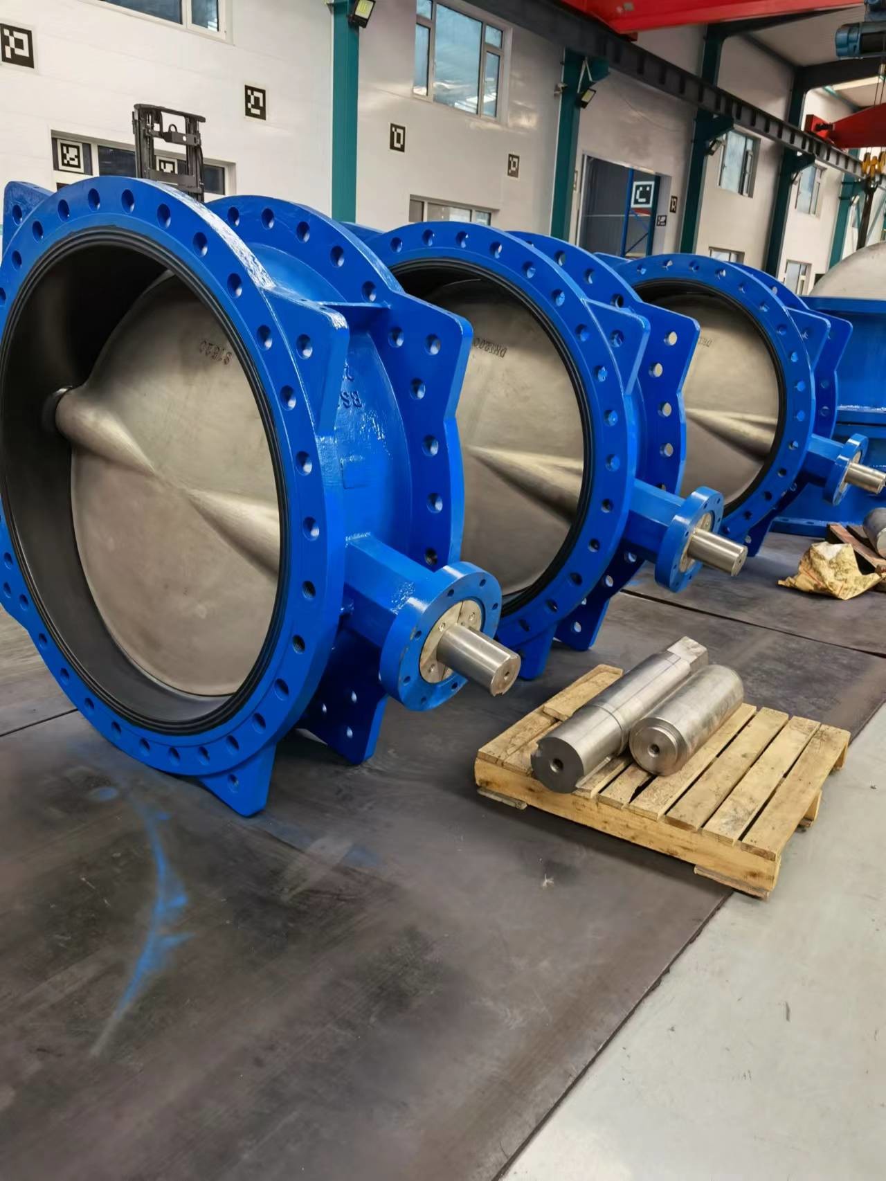 in stock 4 inch Wafer Lugged type ductile iron steel butterfly valve manual