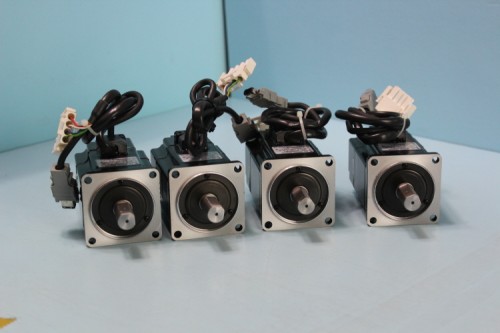 SGMAH-01BBAB1 Yaskawa Drip Proof Electronic Module Servo With Brake