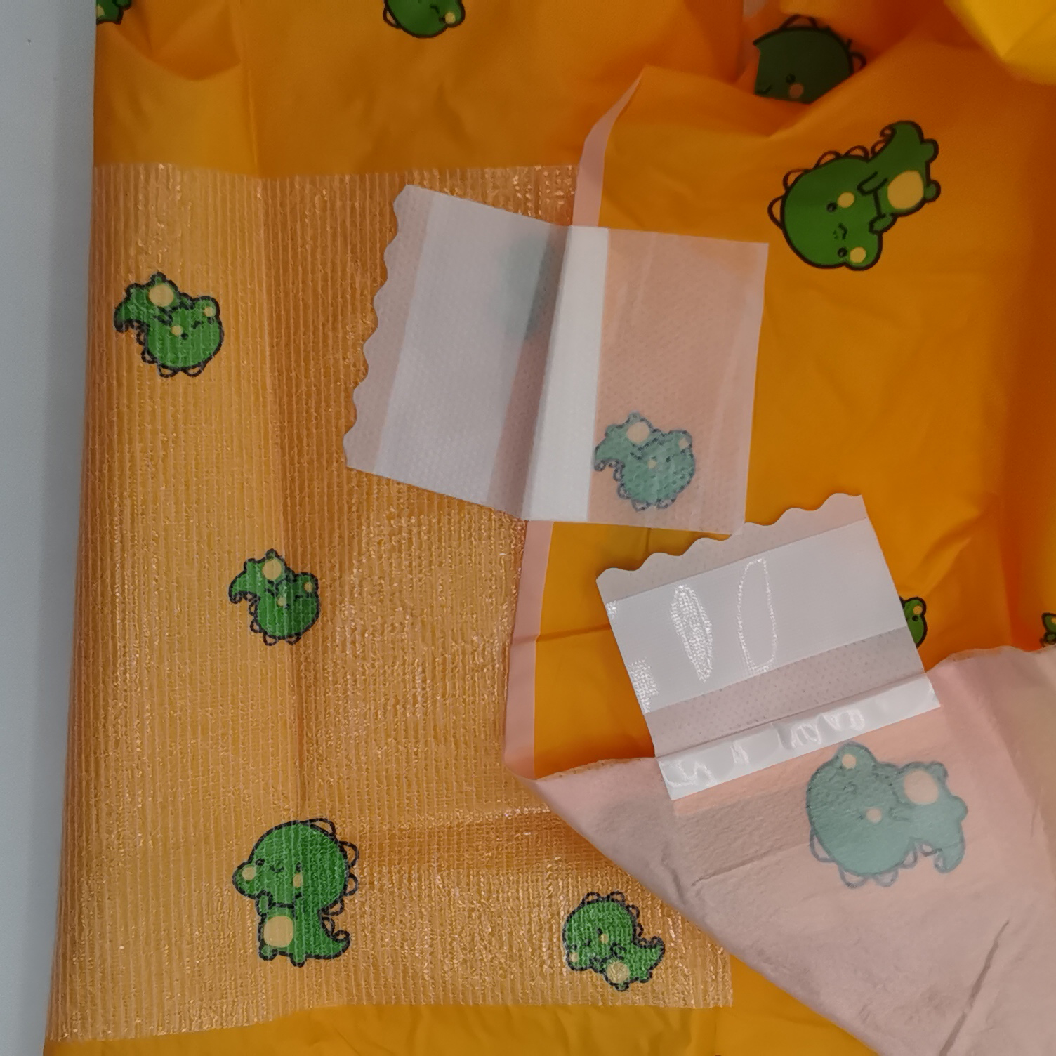 Non Woven Fabric Adult Hospital Diaper with 6500ml High Absorption and PE Backsheet