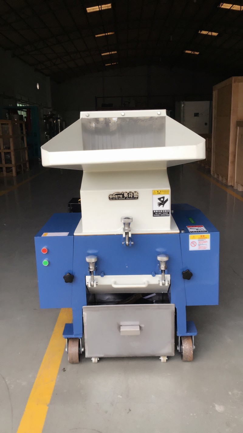 Central Fast-speed Gray Granulating Machine Pulverizer Granulator SKD-11 OG-10FS for large plastic defect Cuttings