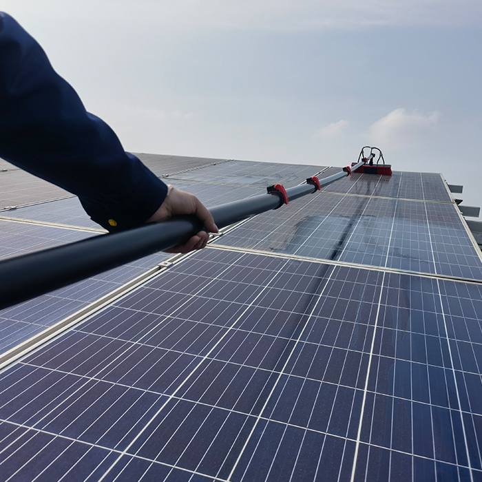 5.4m Aluminum Pole Solar Cleaning Brush For PV Panel And Window Cleaning