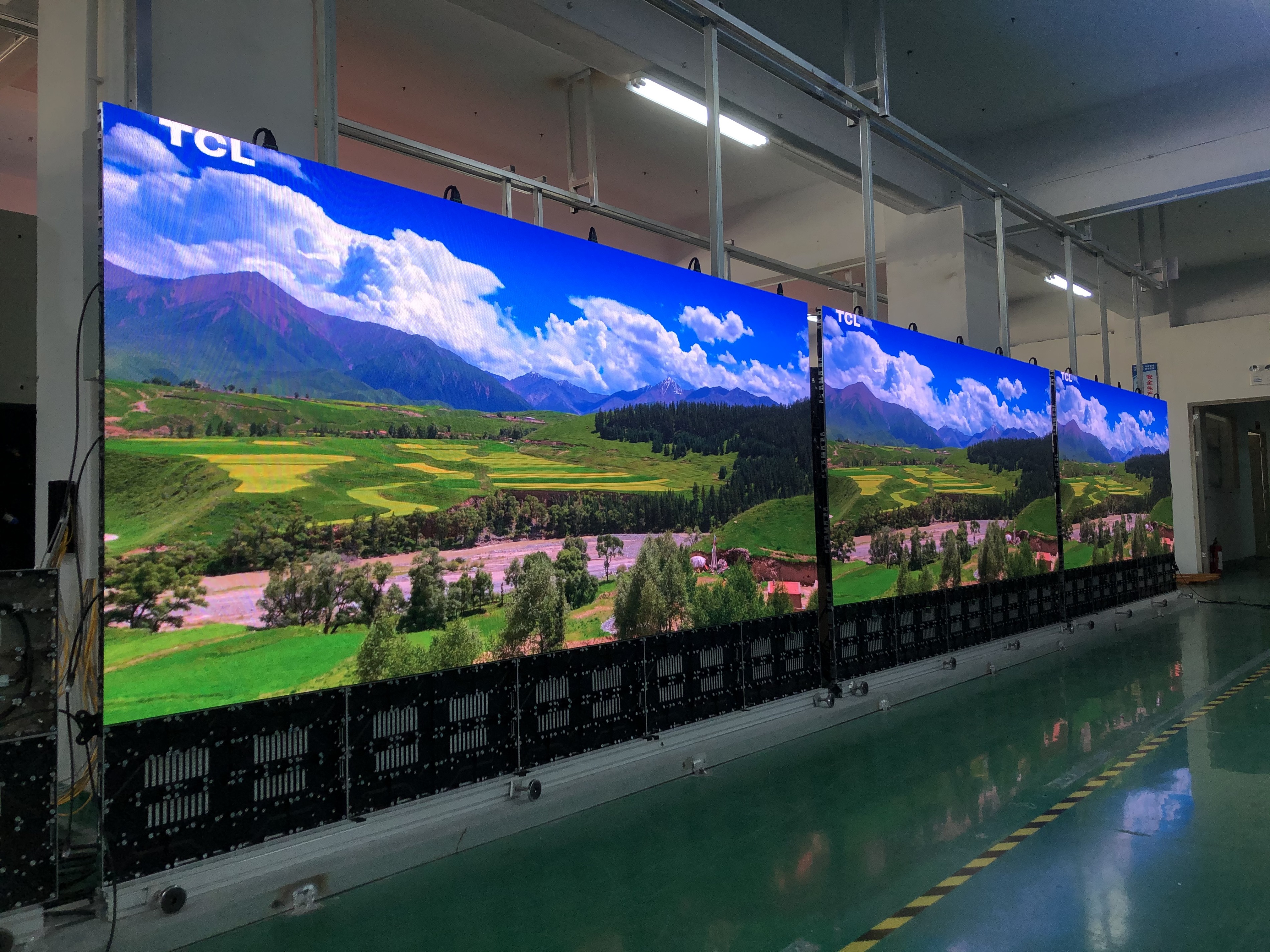 High Refresh 4K 8K LED Video Wall High Definition P0.9 P1.2 Hd Video Huge Big TV Screen