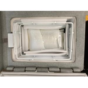 Digital LCD Display Lightweight Vaccine Box With Manual Defrost Cooling