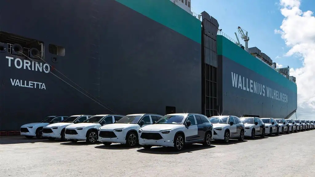 1.5T Uni-k Idd Hybrid Car 2022 for Changan Max Speed 200km/h Charging Time 0.5 Hours