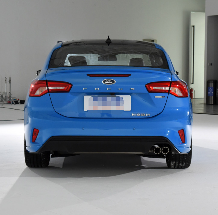 Ford Focus 2022 Three-compartment Automatic Gasoline 5 Seats Sedan