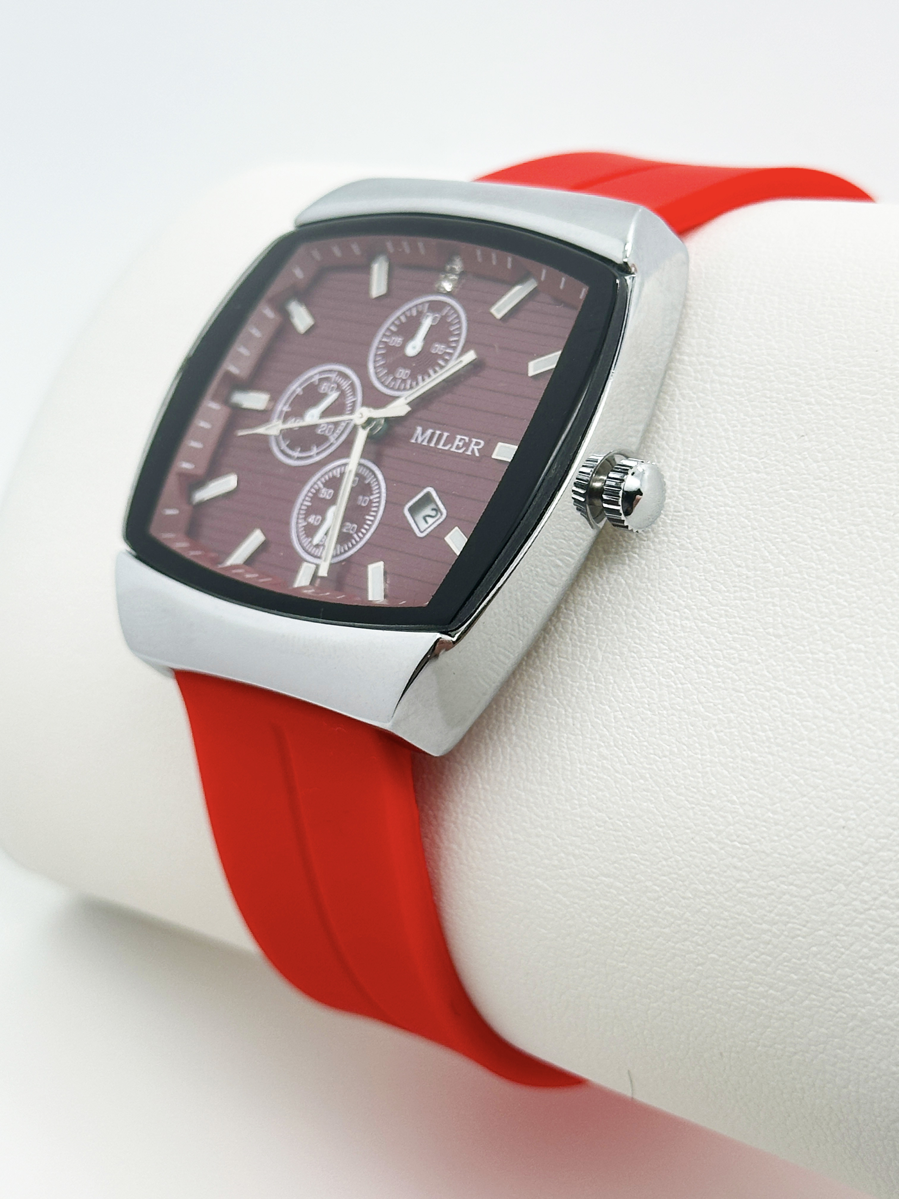 Water Resistant Men's Silicone Watches Quartz Movement Custom Logo