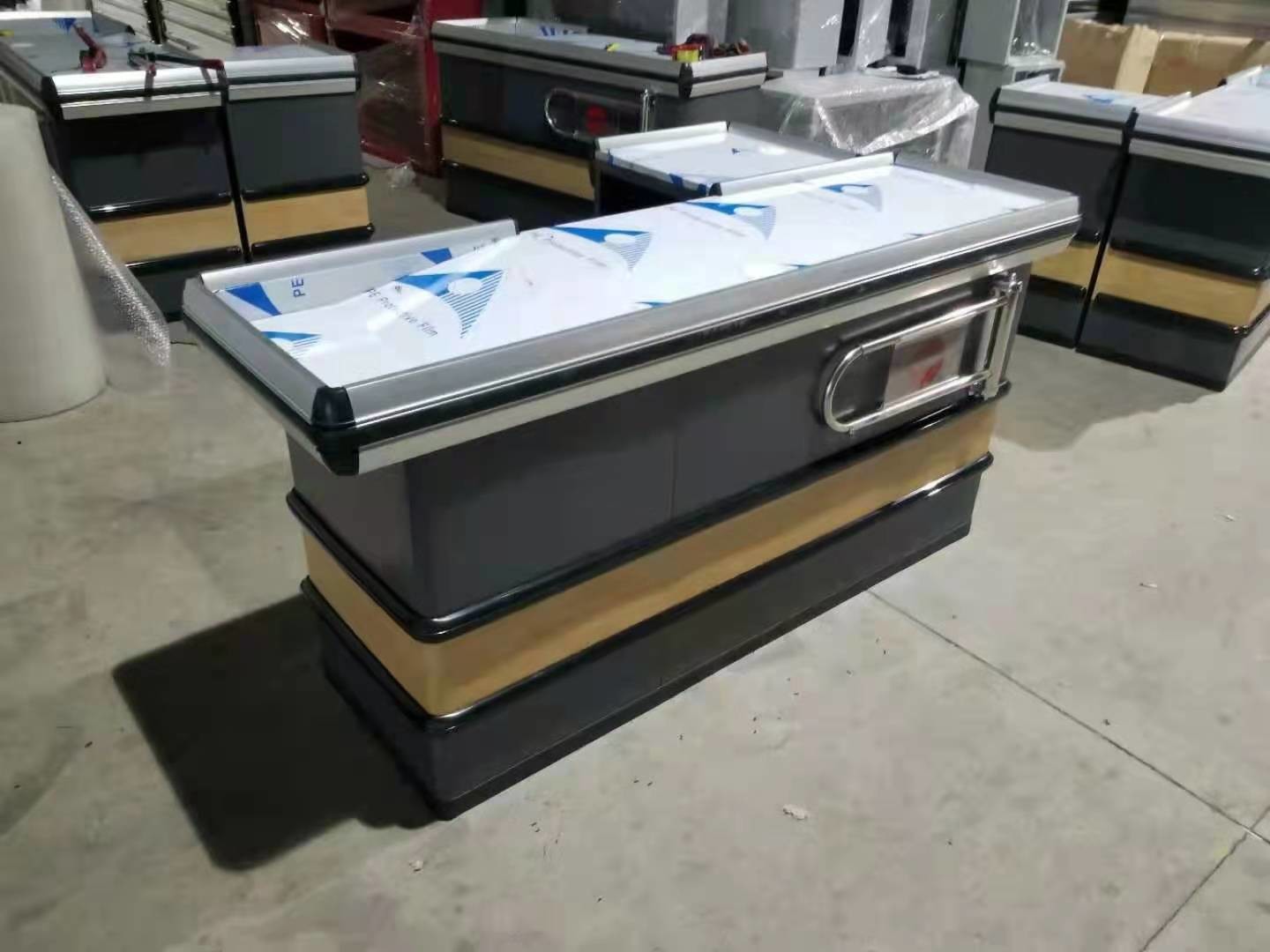 Convey Belt Supermarket Checkout Counter Powder Coating Retail Store Checkout Tables