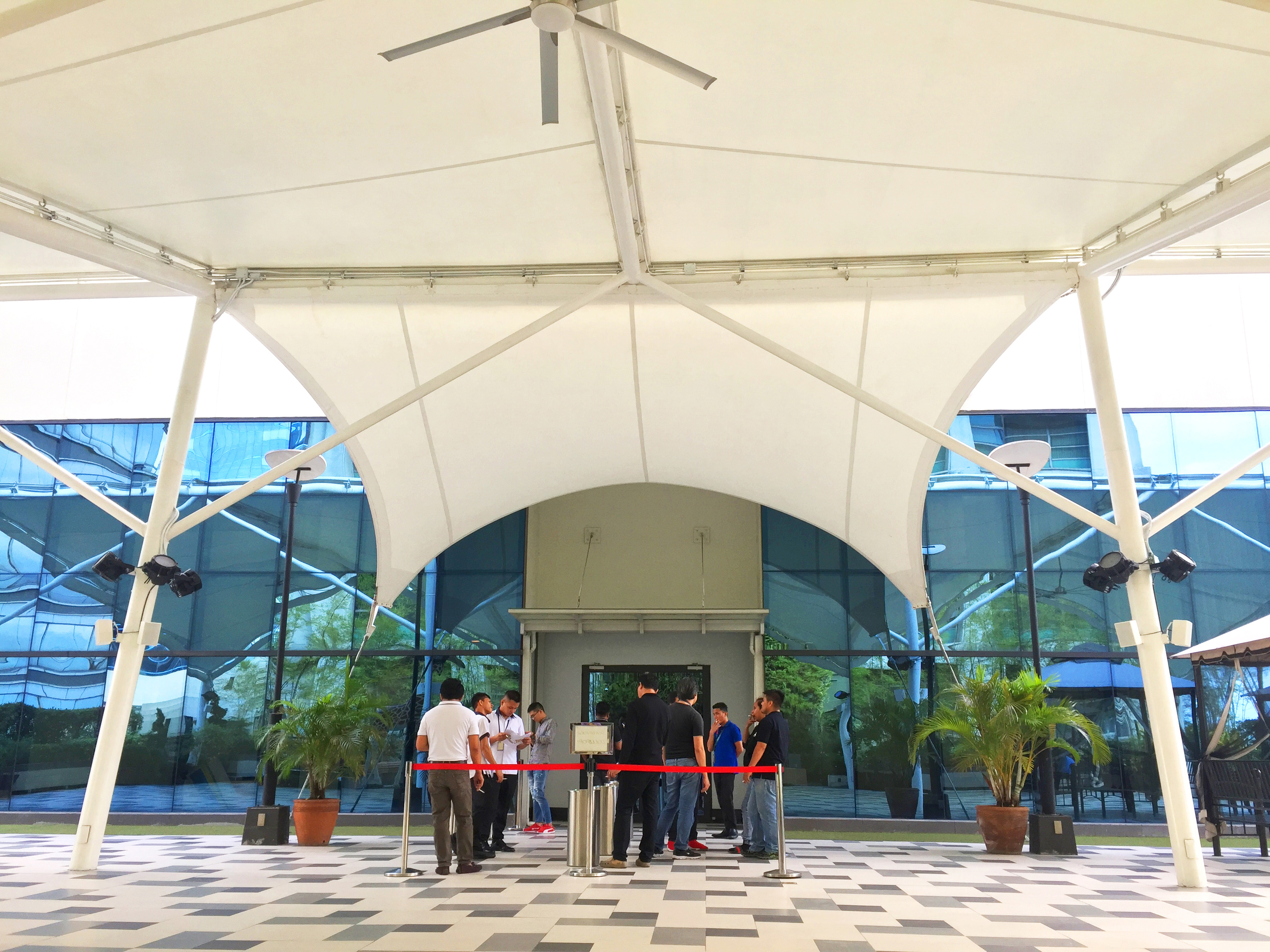 PTFE Architectural Fabric Tent Shade Shed Tensile Membrane Structure For Landscape