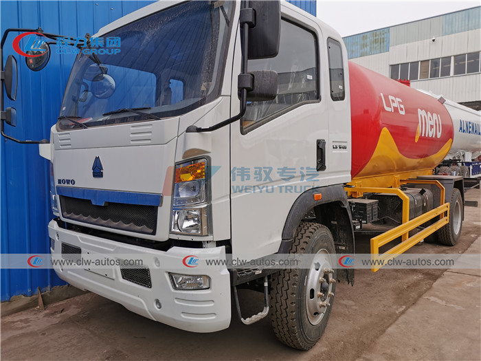 Sinotruk Howo 160HP 10cbm LPG Gas Tanker Truck