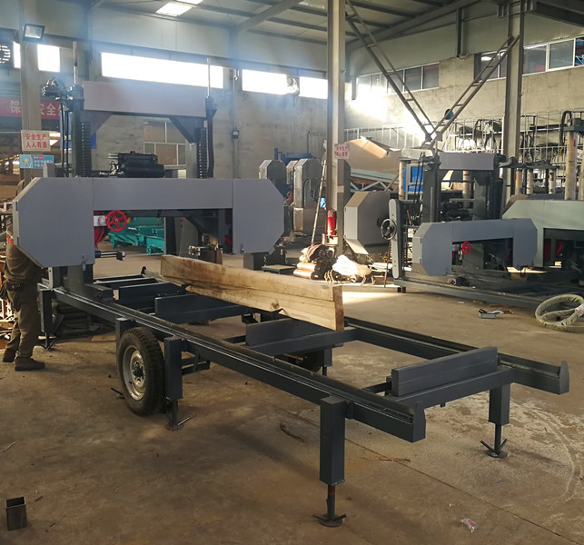 600mm Portable Sawmill Machine 22HP Mobile Timber Milling Machine