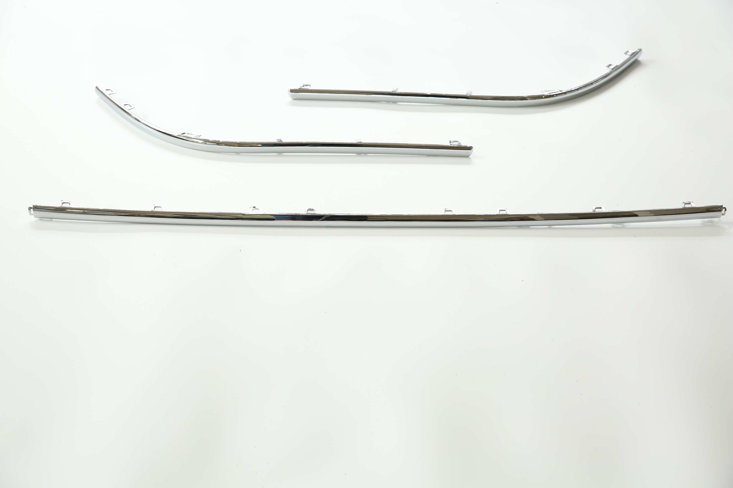 3BD 807 459A/460A Rear Bumper Bar Protector Strip 2016 Vw Passat Rear Bumper Trim