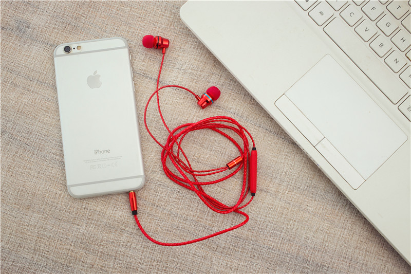 2018 HZD1801E Hot Sell China good music quality 6 u speaker color mp3 mobile phone computer wired earphone