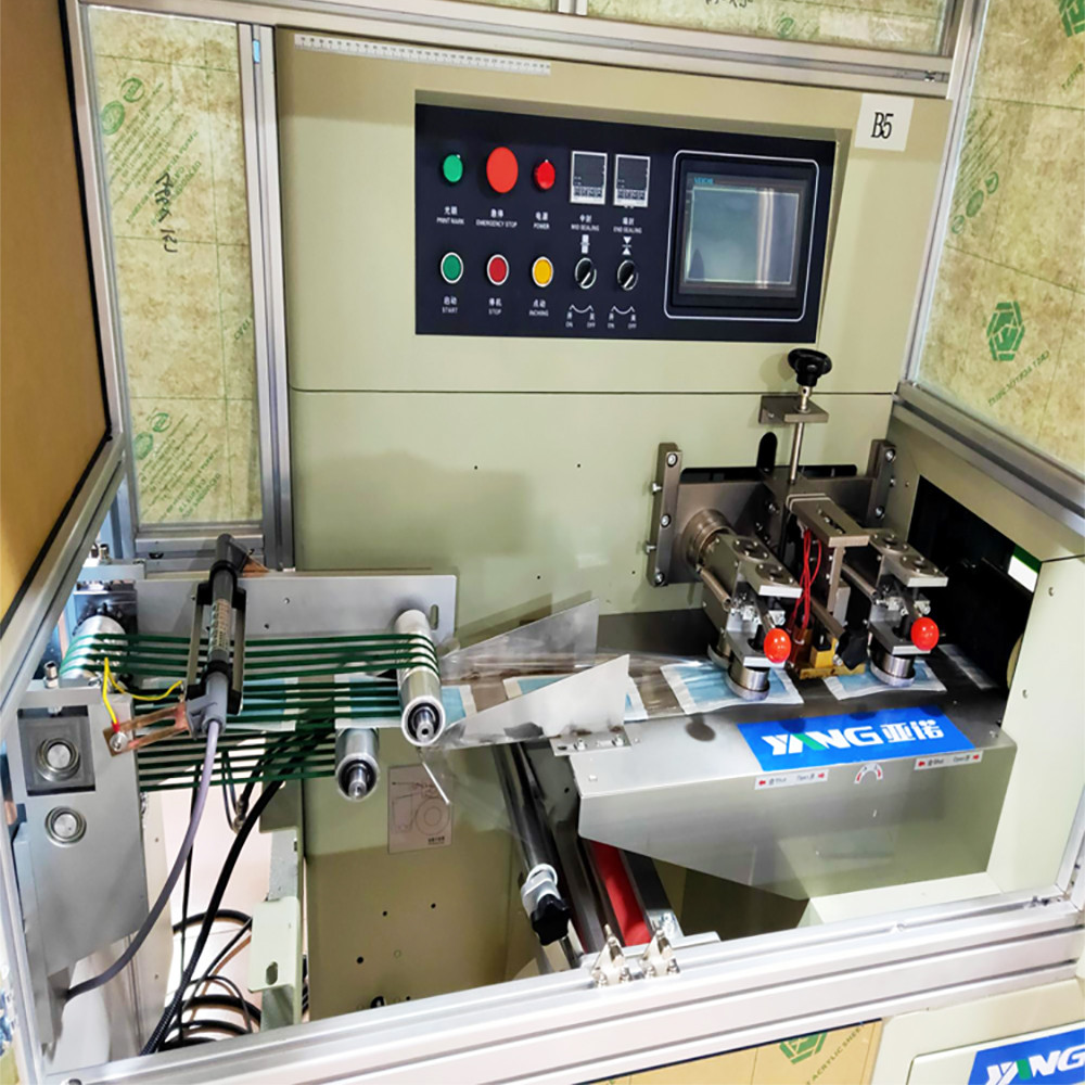 User Friendly Face Mask Production Equipment 220V 450pcs / Min
