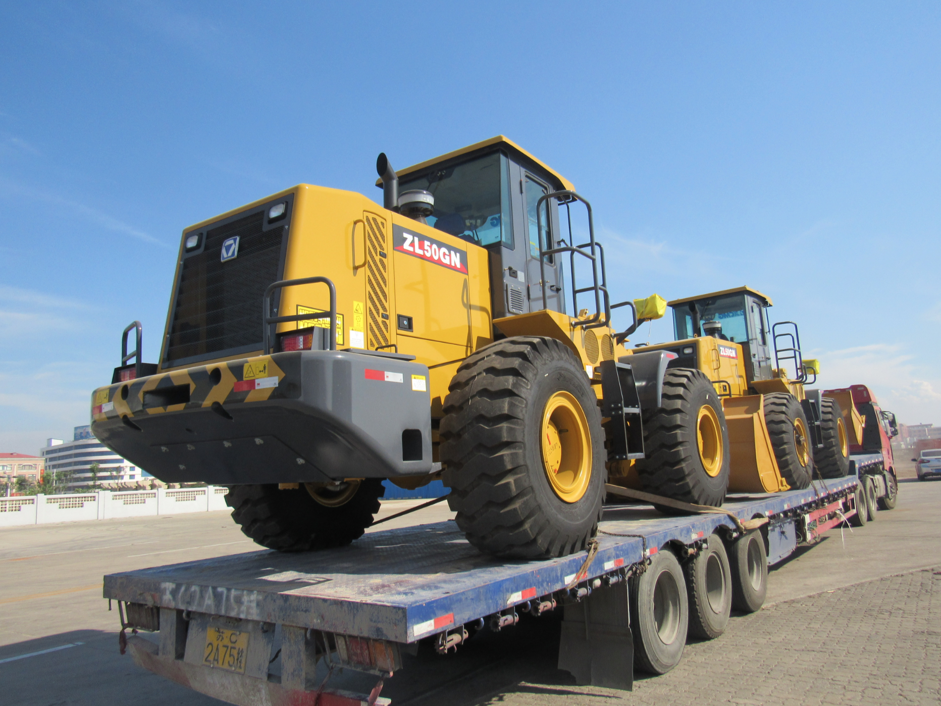 3 Axles 12 weheels container 50 tons heavy duty Van Semi Trailer 6