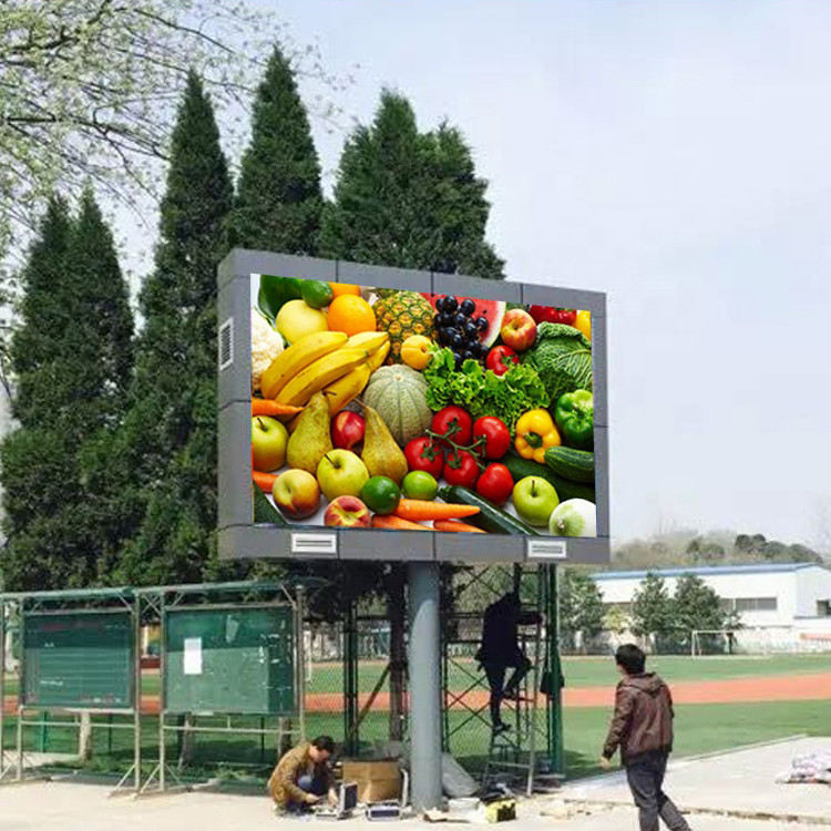 3G 4G Wireless Giant Pole P8 Outdoor Led Panel